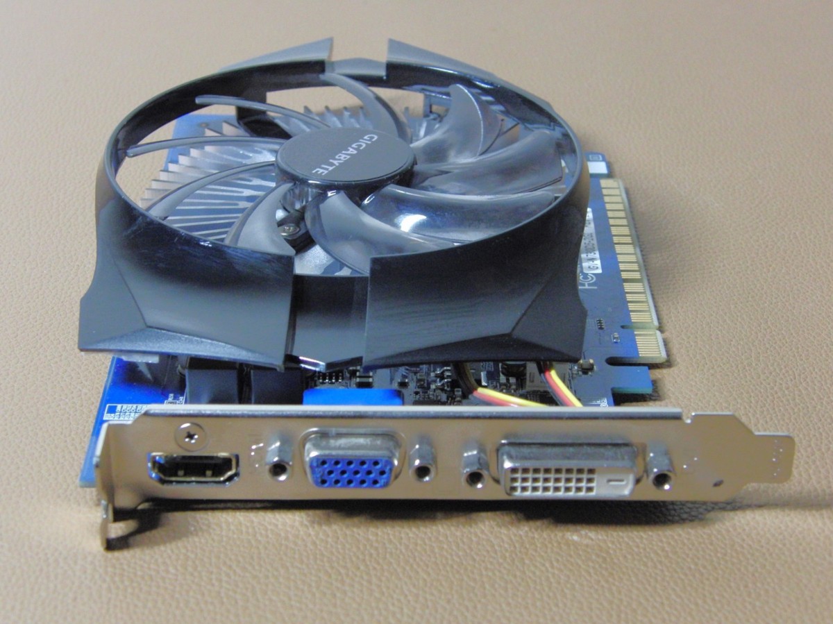 Carte Graphique GIGABYTE GeForce GTX 750 Ti – GV-N75TOC-2GL – 2 Go – DVI/HDMI/DP – Occasion