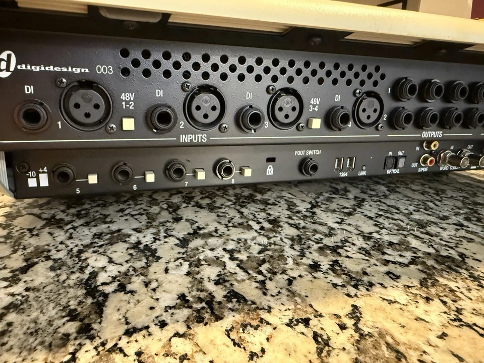 Estación de trabajo de grabación digital de fábrica Digidesign 003 Foto 3 de 4