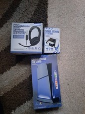 venom ps5 accessories (light up stand , charging station and headphones