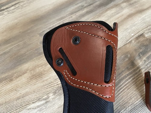 DeSantis The Wild Hog Hybrid Colt Python/Ruger M90 47 S&W L Frame 4" Tan/BLK - Picture 3 of 8