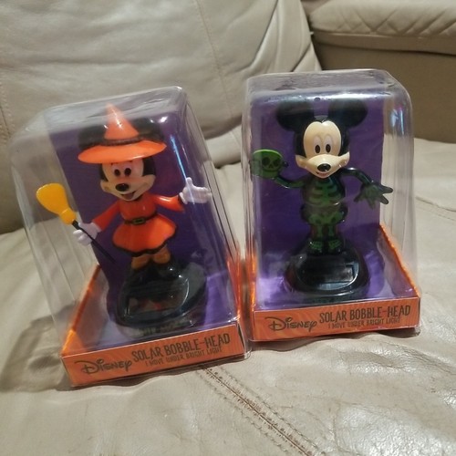 2 x DISNEY SOLAR BOBBLE-HEADS: HALLOWEEN SKELETON MICKEY & WITCH MINNIE MOUSE