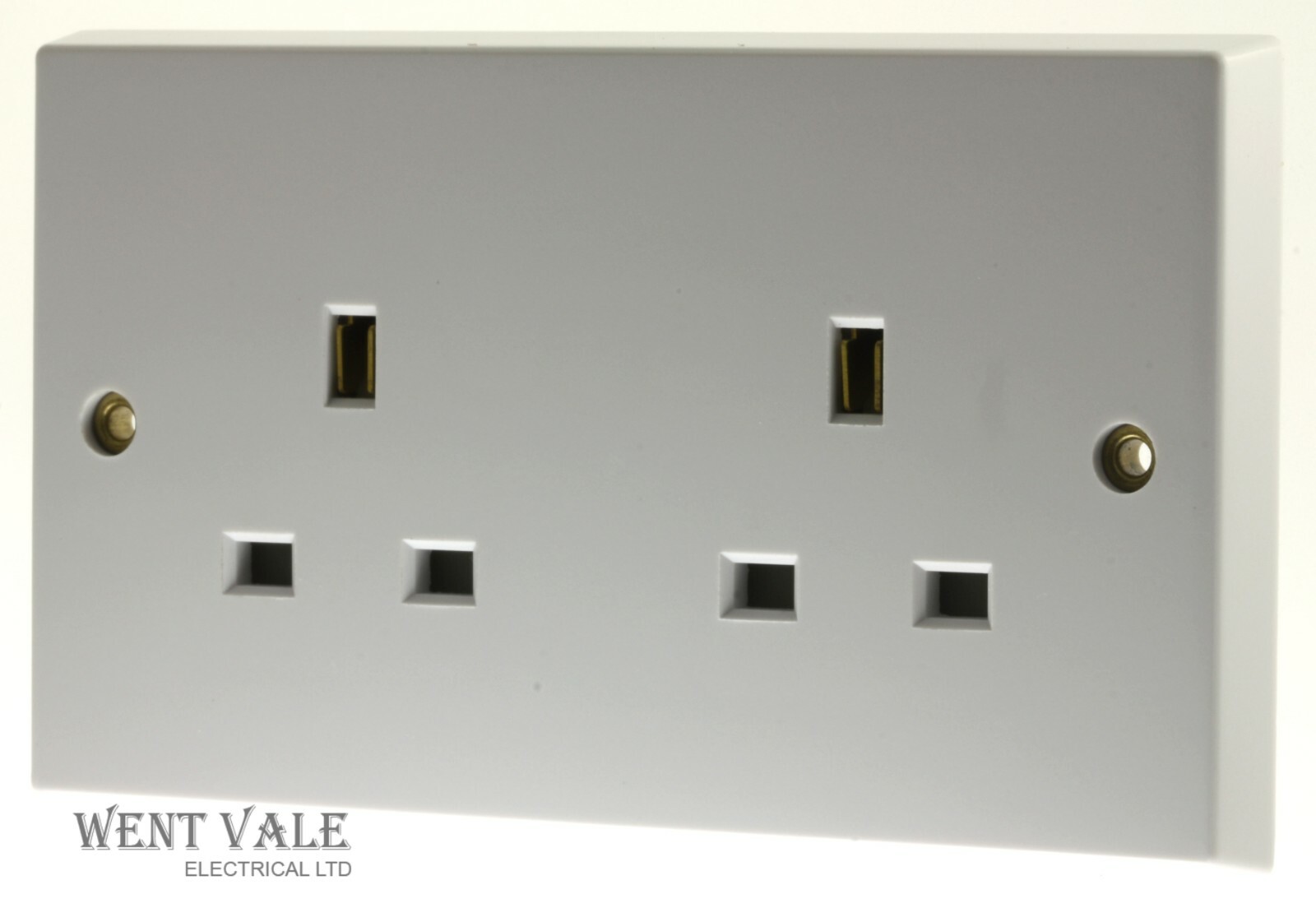 Volex - VX9200 - 13a White Moulded Two Gang Unswitched Single Socket Outlet