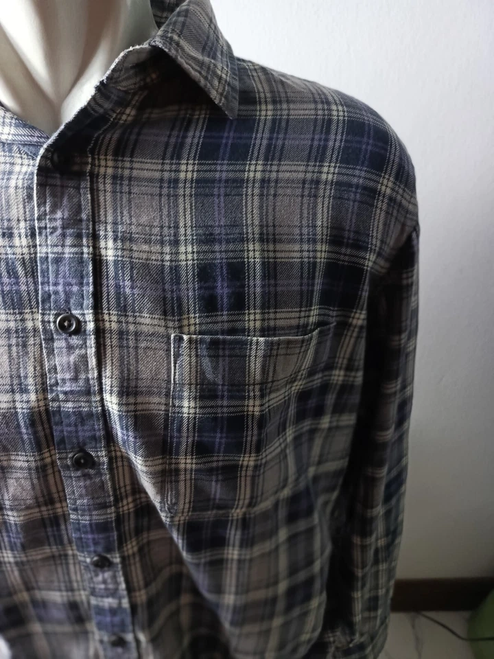 UNIQLO Plaid Shirt Button Up Long Sleeve Shirt Blue / Black | P:21, L:29.5in - Image 2 of 4