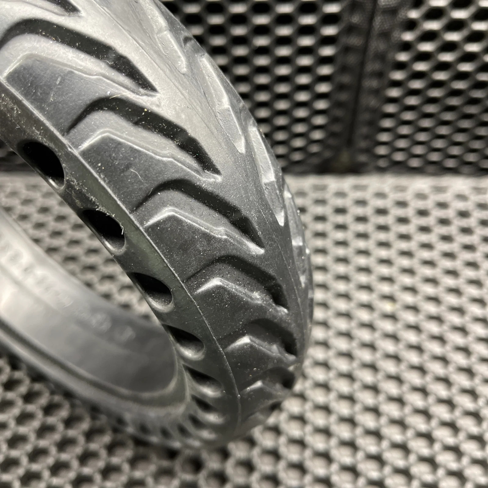 NEDONG 8.5 x 2.0 3422 Solid Airless Non Pneumatic Rubber Tire