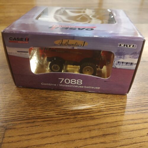 Ertl 1/64 Authentics 1 Case IH 7088 Combine #14658 NIB - Picture 3 of 7