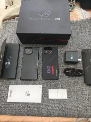 Asus ROG Phone 9 Pro 5G 6.78" 50MP  Android 15 Dual SIM unlocked Phantom Black
