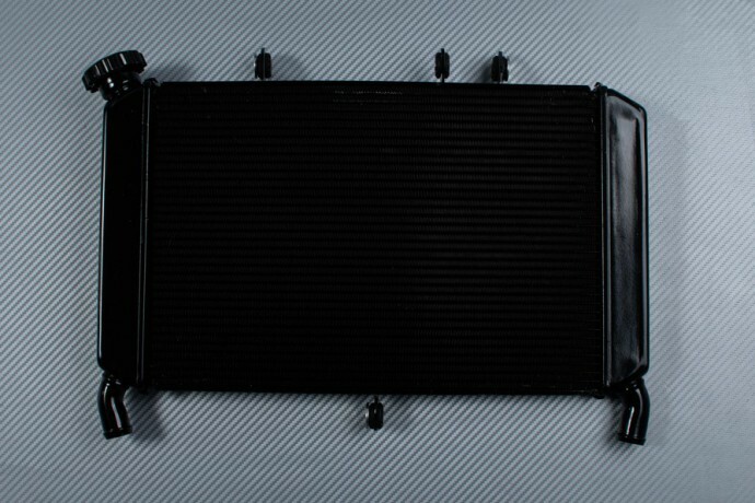 Radiateur eau YAMAHA MT09 résout surchauffe moteur pour modèle RN29