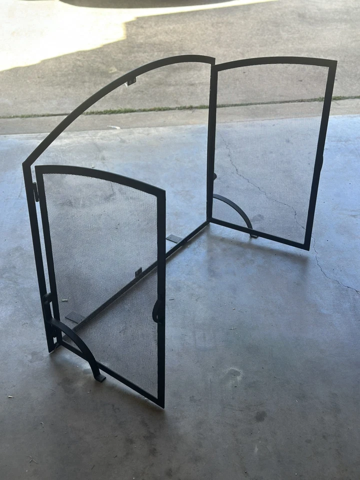 Pantalla de chimenea Panacea 32 1/2 x 54 pulgadas 3 paneles de acero Foto 3 de 3