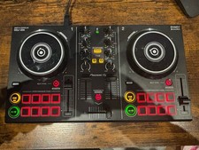 Pioneer DDJ200 2-Channel Double Deck DJ Controller - Black. FAST DELIVERY
