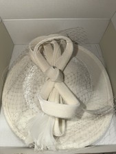 Sombrero de té y diadema Babeyond blanco roto nuevo en caja iglesia-fecha-boda-sombrero velo