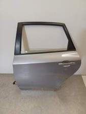 Porte arrière et accessoires Subaru IMPREZA