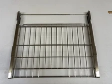 Lower sliding oven rack for a Bosch built in 30" oven (model No. HBN8451UC) 