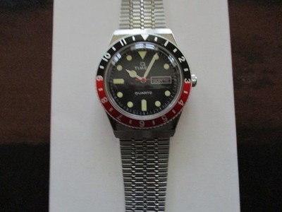 Timex Q Reissue 1979 Black/Red Coke