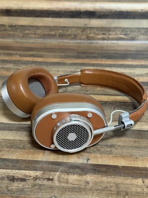 Master & Dynamic MH40 Wireless Over-Ear Premium Leather Headphones - Silver / Br