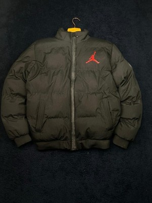 Jordan Daunenjacke Herren Schwarz Logo Rot Winter Streetwear Größe S/M