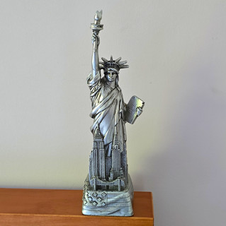 Zizou Statue of Liberty Metal Figurine Silver Metallic FG010