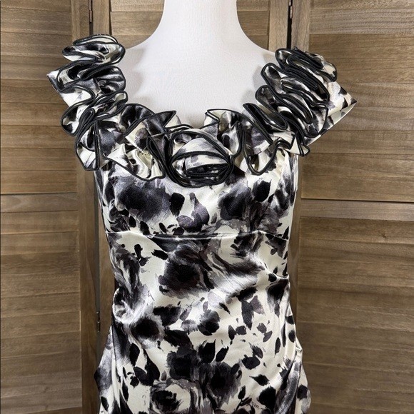 Xscape Joanna Chen Womens Black White Floral Ruffle Satin Cocktail Dress Size 12 image 3