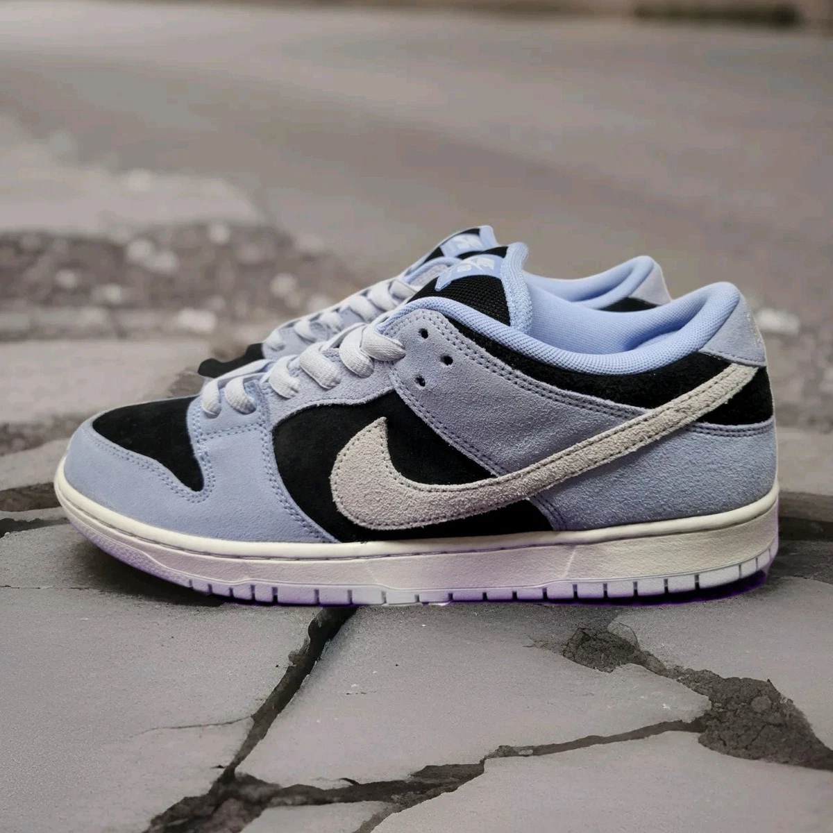 Nike SB Dunk Low グレー/ブルー/ホワイト Nike Dunk Low White Grey - Feb 2023 - FJ4227-001 - KicksOnFire.com