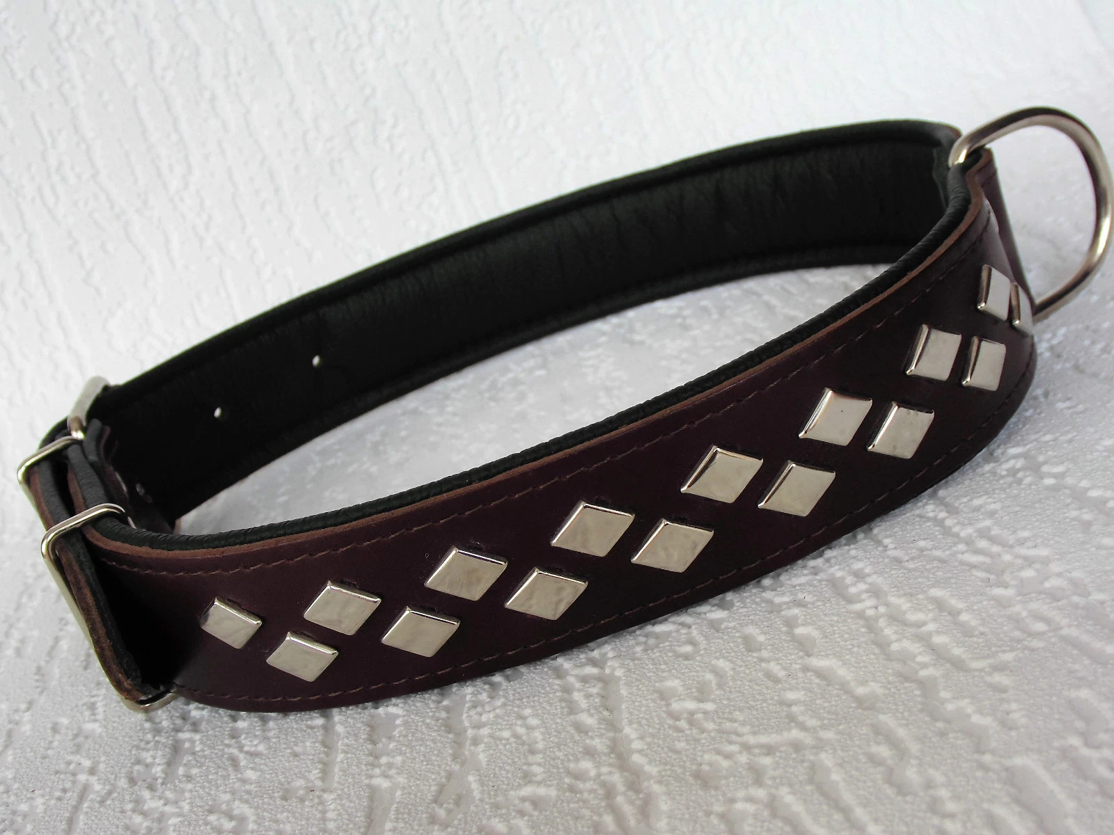 Collar - dog collar, neck circumference 62-76 cm, leather, brown - new (strong & soft)
Opens in a ne