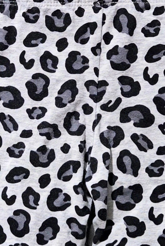 Gymboree 2017 Safari Twirl Series Girls' Size 5/6 Gray Leopard Print Capri Pants - Image 3 of 4