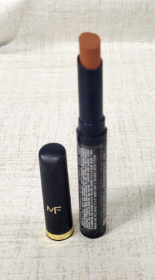 Max Factor Lip Silks Stick Lipstick ~ 100 Brown Nude Shade ~ 0.07 oz NEW!!!