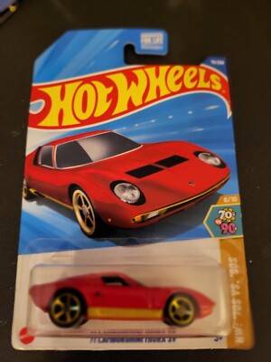 2025 Hot Wheels #78 HW: '70s VS. 80s 6/10 '71 LAMBORGHINI MIURA SV Red Near Mint