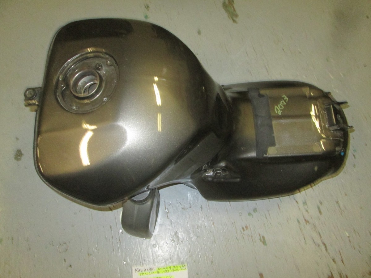 テッタン　BILIGER Used 1982 NISSAN 280ZX FUEL TANK - Spalding Auto Parts