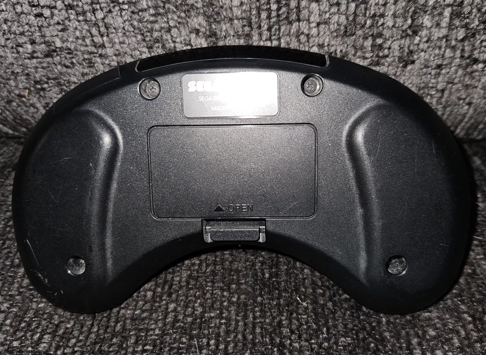 Controle sem fio Sega Mega Drive sem sensor sem receptor modelo MK 1629 funciona - Imagem 2 de 3
