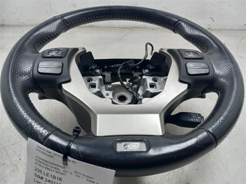 Lexus RC200T 2016 F-Sport volante  Foto 4 de 4