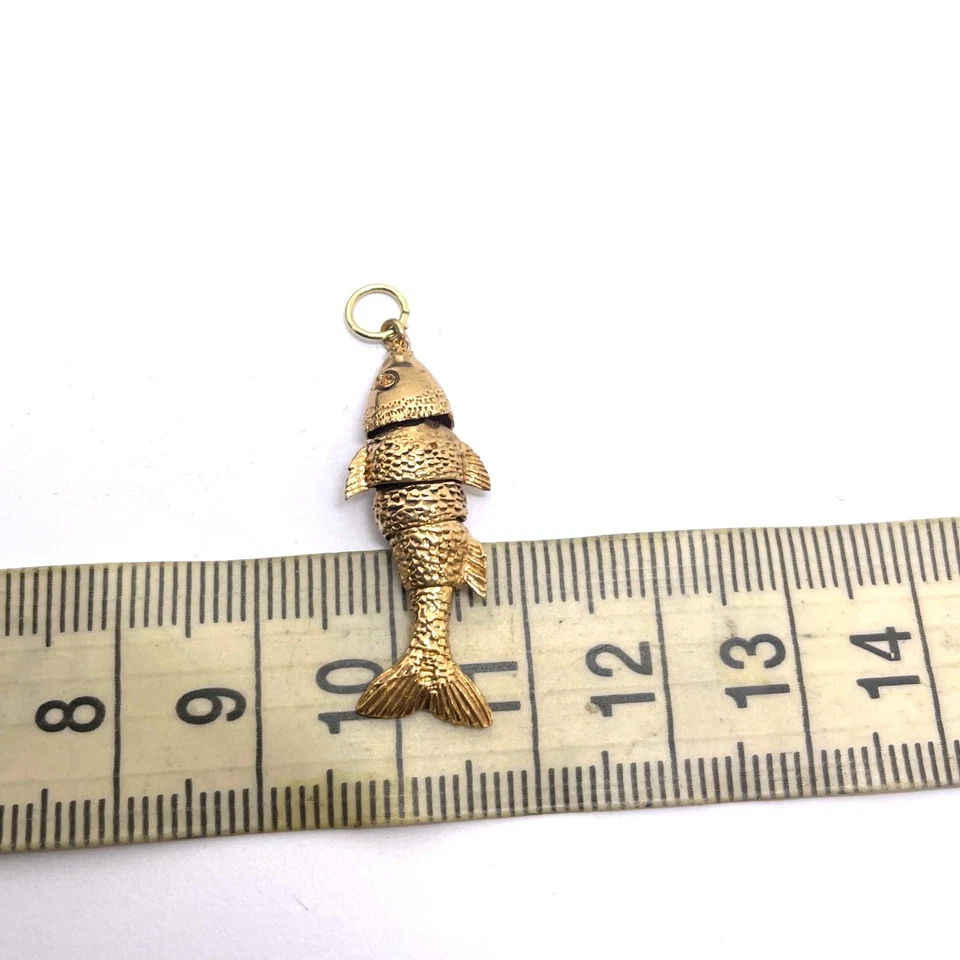 Colgante con dije de pez de oro de 9 quilates de oro amarillo de 9 k con sello de peces en movimiento de colección 4,5 g Foto 4 de 4