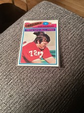 1977 Topps Dan Dierdorf (HOF) #90 - St. Louis Cardinals - NM+