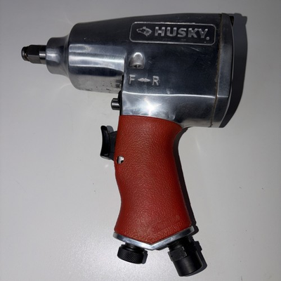 #ad Husky 1 2 Impact Wrench HDT102 300 Pounds Of Torque 135 PSI Nice Rubber Grip $27.46