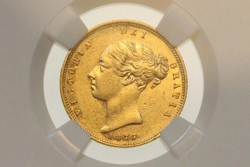 1877 QUEEN VICTORIA GREAT BRITAIN 1/2 SOVEREIGN NGC AU50