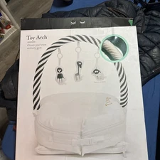 DockATot Toy Arch - Black & White