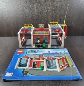 Lego City Set #7208 - Fire Station Released in 2010, 100% Complete w/Manuals