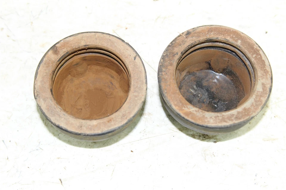 2000 Yamaha Grizzly 600 4x4 Hub Caps Front Rear  - Image 3 of 3