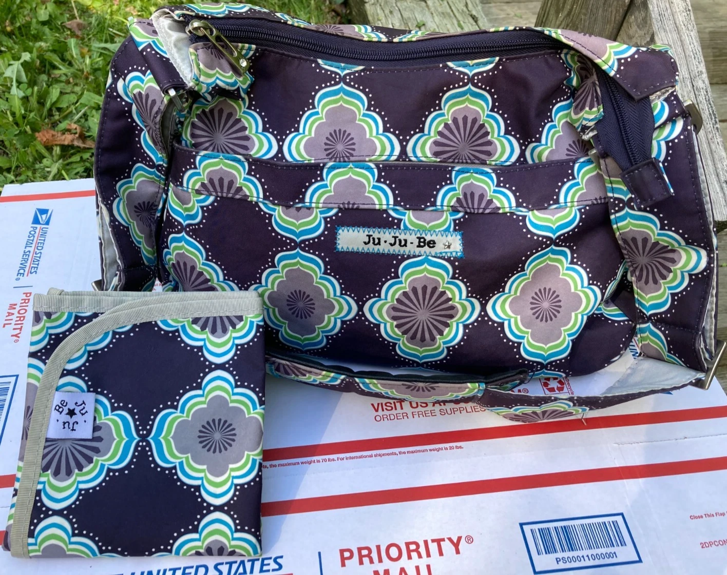 Ju Ju Be Hobobe Diaper Bag with Matching Changing Pad Moonbeam Pattern