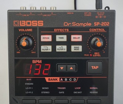 Roland Boss SP-202 Dr Sample Drum Machine Sampler Sequencer Lo-fi