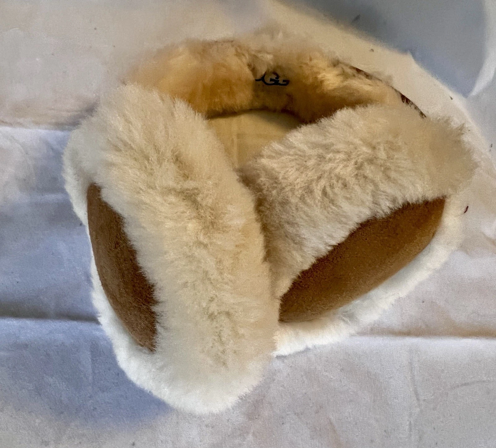 UGG Australia Womens Shearling Sheepskin Earmuffs Chestnut Tan Beige
