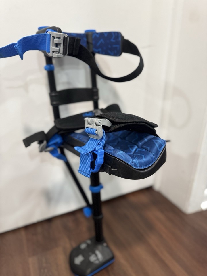 IWALK3.0 Replacement Thumb Screws - UK Knee Crutches Ltd