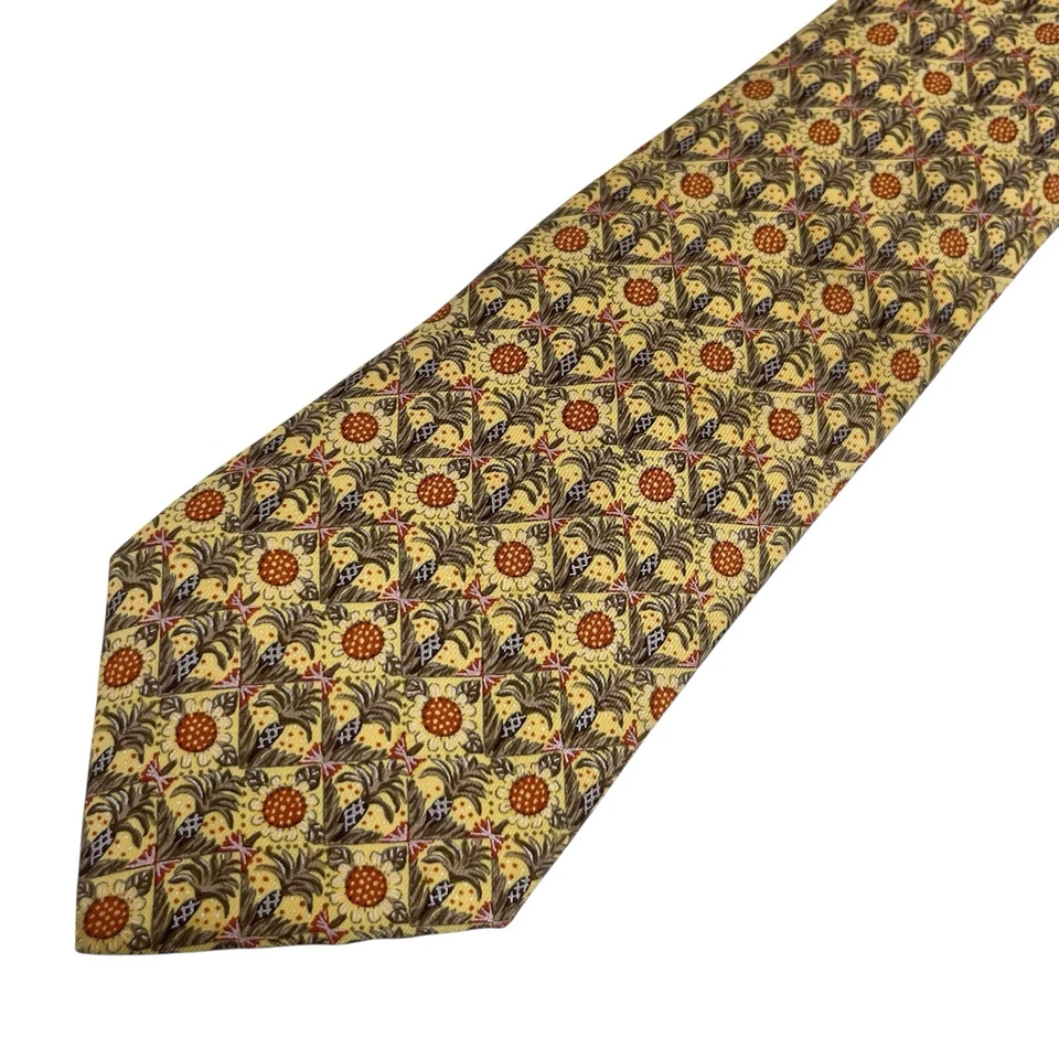 Gravata masculina Hermes palmas das mãos e girassóis seda amarela/marrom 7672 TA 3,5" (W) x 57" (L) - Imagem 4 de 4
