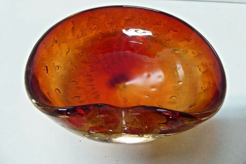 VINTAGE MURANO MID CENTURY RED ART GLASS BOWL GOLD FLAKE INCLUSIONS AIR BUBBLES
