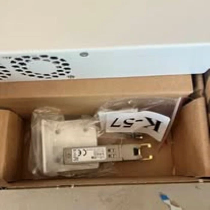Mikrotik Cloud Core Router CCR-1016-12S-1S+ - Image 2 of 4