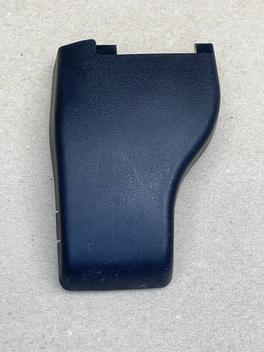 06-15 LEXUS IS250 IS350 FRONT RIGHT INNER SEAT TRACK END COVER OEM 72123-53040