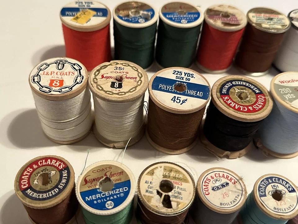 Vintage LOT OF 39 USED Polyester Sewing Thread Spools Assorted Brands ~ F271 - Image 4 of 4