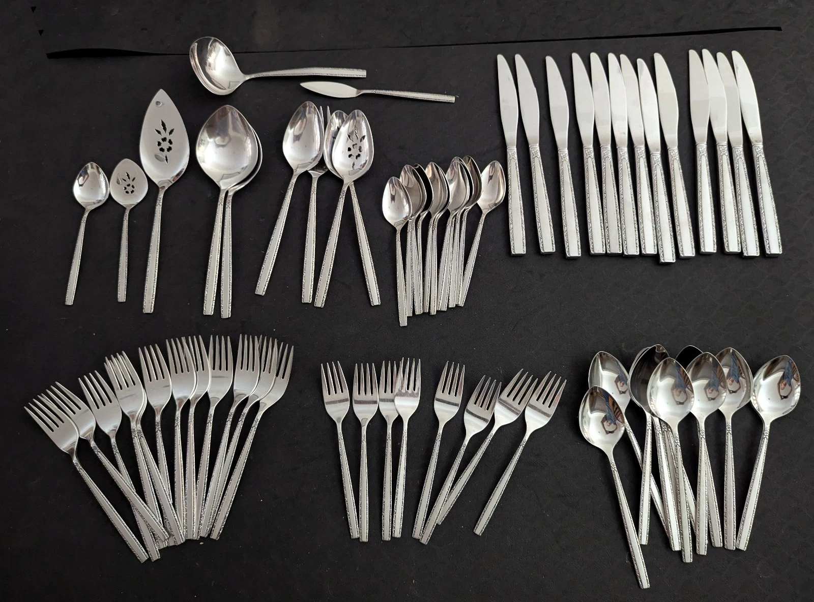 Via Roma Oneida Community Stainless Flatware Set 68 Pieces