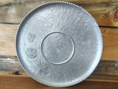 Vintage Rodney Kent Hand Wrought Hammered Aluminum 11.5” Tulip Tray #460 Round - Image 1 of 4