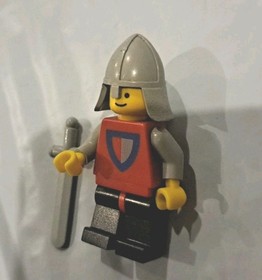LEGO 6077 677 Knight&rsquo;s Procession Original  Guard  With  Sword