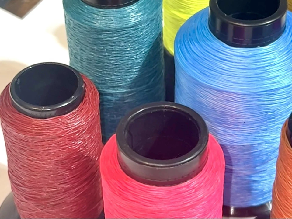 BCY 8190 LOT Bowstring Material 8 partial spools - Image 2 of 4