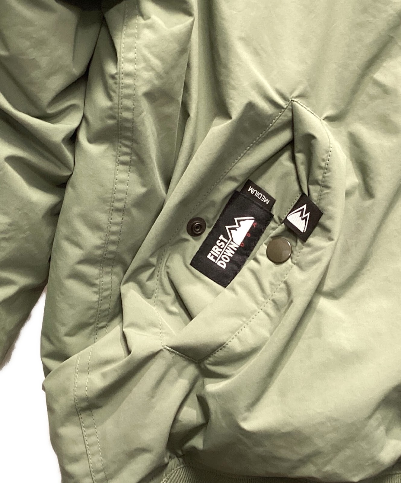 FIRST DOWN reversible down jacket Size: L Khaki F… - image 7
